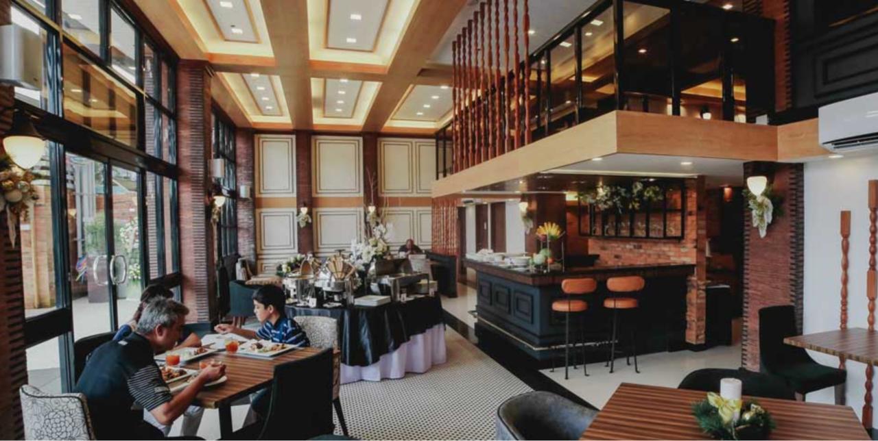 The Carmen Hotel Нага Экстерьер фото