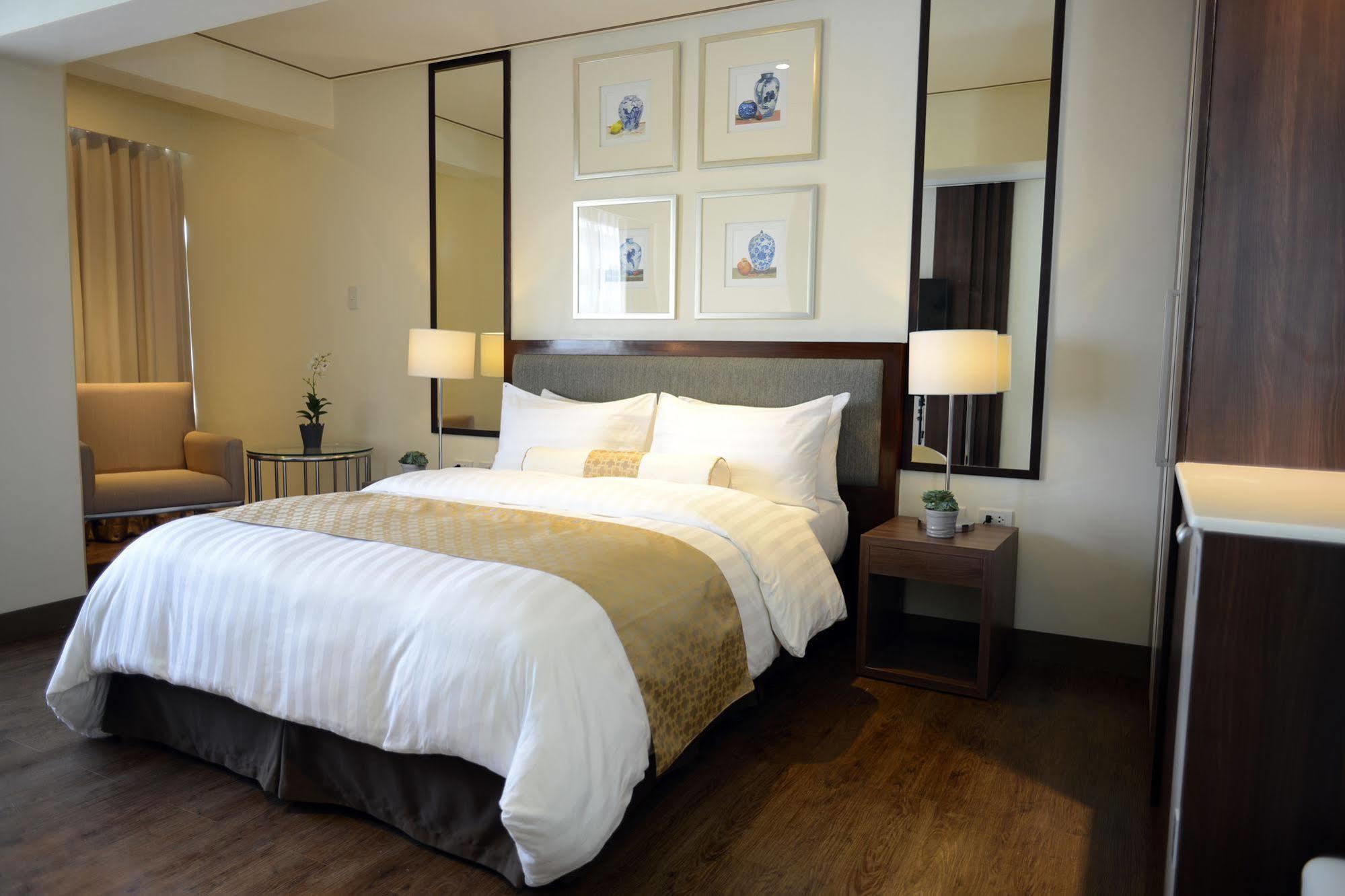 The Carmen Hotel Нага Экстерьер фото