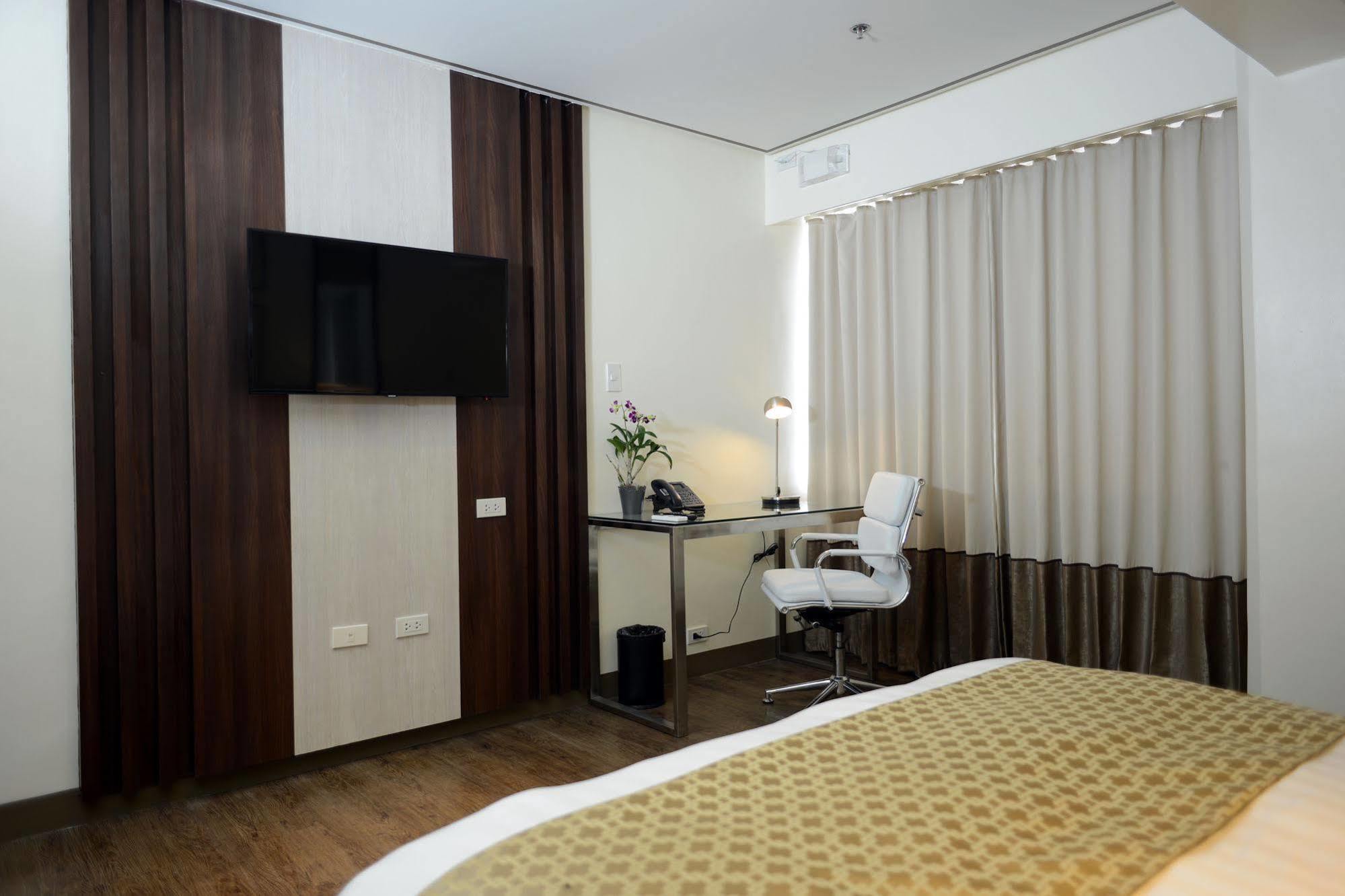 The Carmen Hotel Нага Экстерьер фото